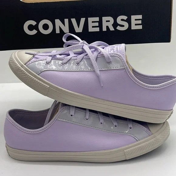 Converse WMNS A03066C CTAS DAINTY OX
VAPOR VIOLET/GHOSTED
Sneakers Chuck Taylor - Picture 15 of 16